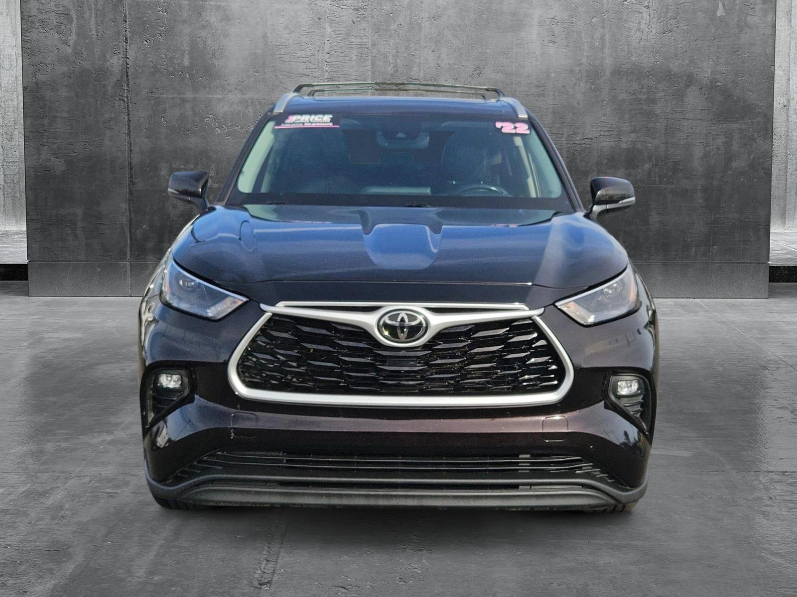 2022 Toyota Highlander Vehicle Photo in MESA, AZ 85206-4395