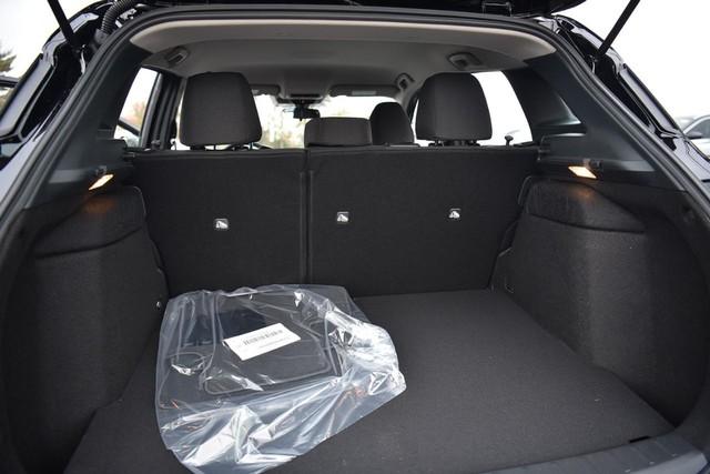 2025 Nissan Kicks Vehicle Photo in Ballwin, MO 63011