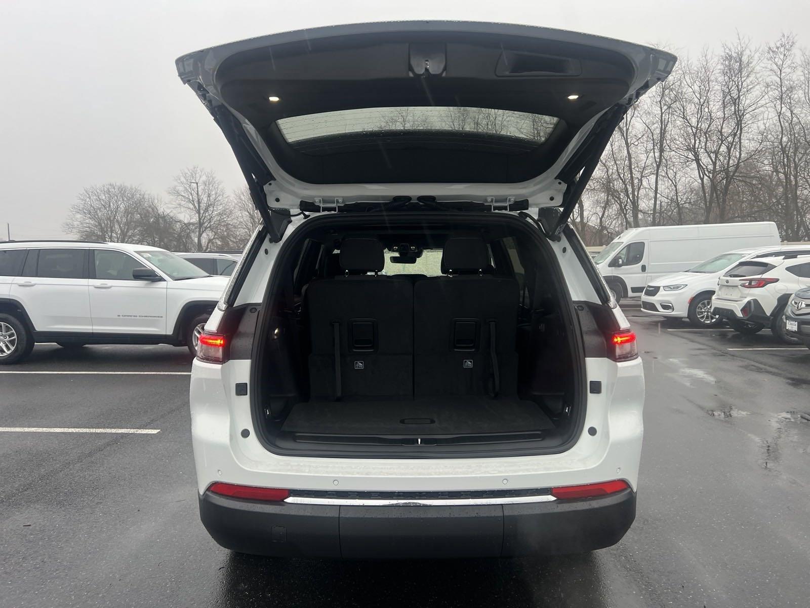 2025 Jeep Grand Cherokee L Vehicle Photo in Mechanicsburg, PA 17050-1707