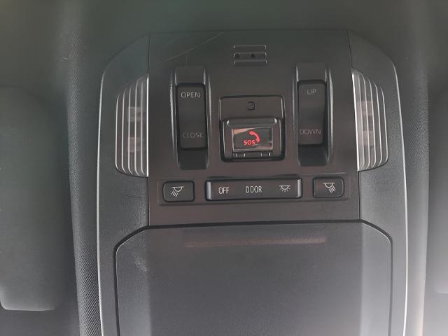 2021 Toyota Highlander Vehicle Photo in Green Bay, WI 54304