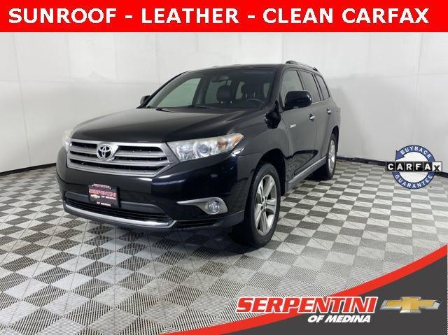 2013 Toyota Highlander Vehicle Photo in MEDINA, OH 44256-9001