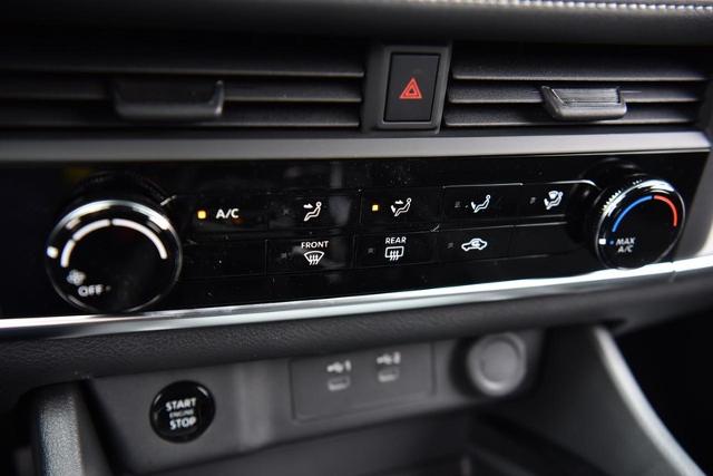 2025 Nissan Rogue Vehicle Photo in Ballwin, MO 63011