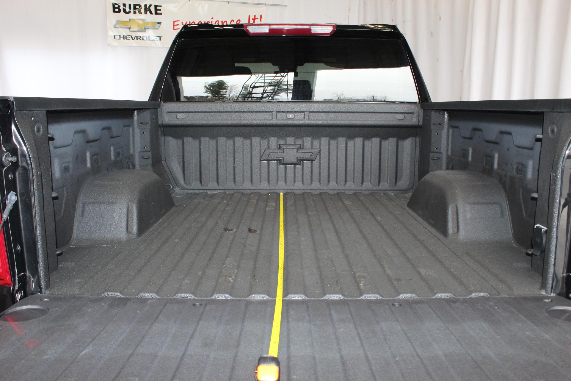 2023 Chevrolet Silverado 1500 Vehicle Photo in NORTHAMPTON, MA 01060-1120