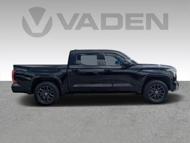 2022 Toyota Tundra 4WD Vehicle Photo in BRUNSWICK, GA 31525-1881