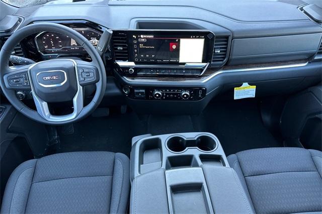 2025 GMC Sierra 1500 Vehicle Photo in ELK GROVE, CA 95757-8703
