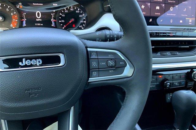 2023 Jeep Compass Vehicle Photo in KANSAS CITY, MO 64114-4545