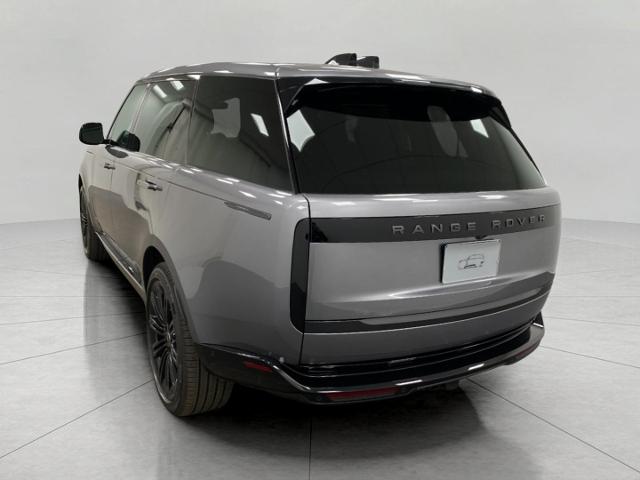 2025 Range Rover Vehicle Photo in Appleton, WI 54913