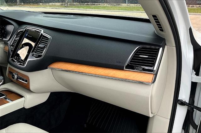 2022 Volvo XC90 Vehicle Photo in Houston, TX 77007