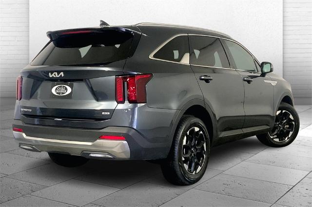2024 Kia Sorento Vehicle Photo in Lees Summit, MO 64086