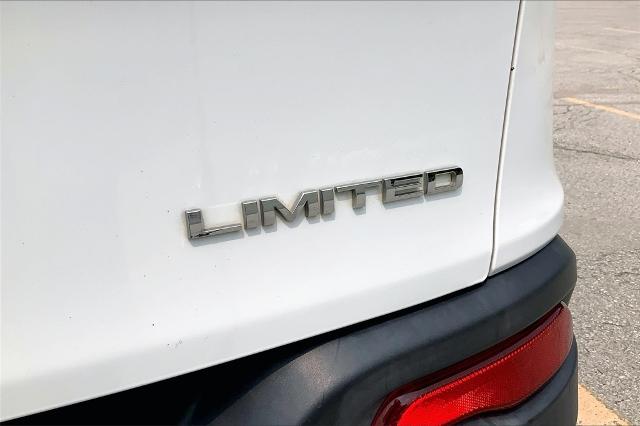 2015 Jeep Cherokee Vehicle Photo in Kansas City, MO 64114