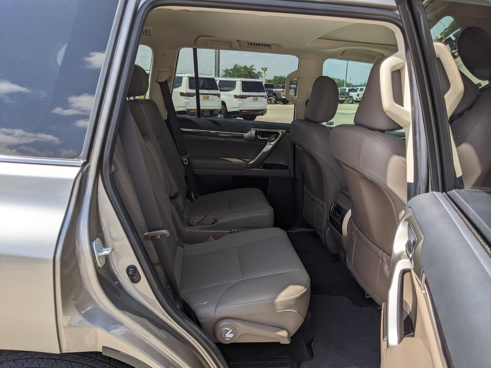2021 Lexus GX 460 Vehicle Photo in Seguin, TX 78155