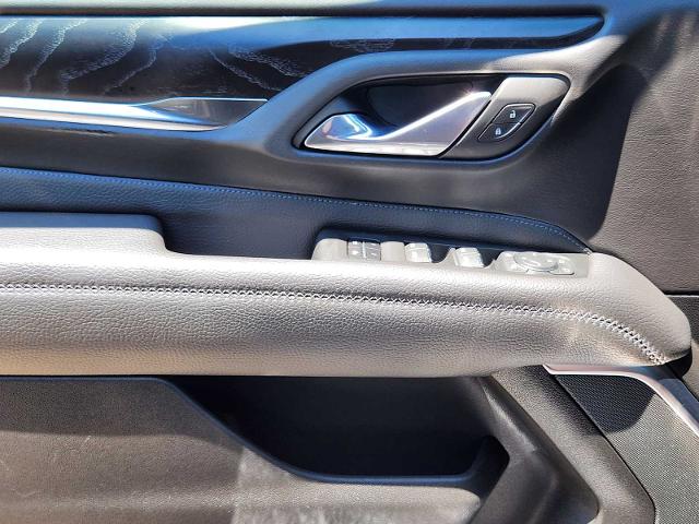 2022 GMC Yukon XL Vehicle Photo in DENTON, TX 76210-9321
