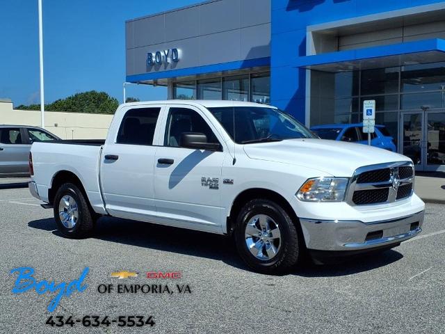 2022 Ram 1500 Classic Vehicle Photo in EMPORIA, VA 23847-1235