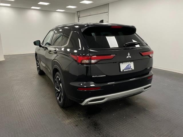 2022 Mitsubishi Outlander Vehicle Photo in Appleton, WI 54913