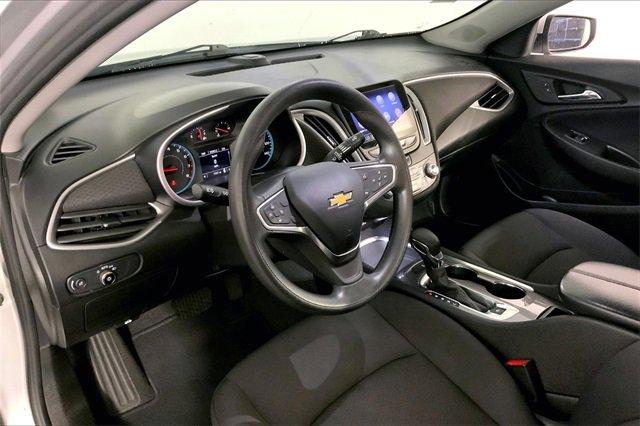 2022 Chevrolet Malibu Vehicle Photo in KANSAS CITY, MO 64114-4502