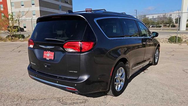 2020 Chrysler Pacifica Vehicle Photo in San Angelo, TX 76901