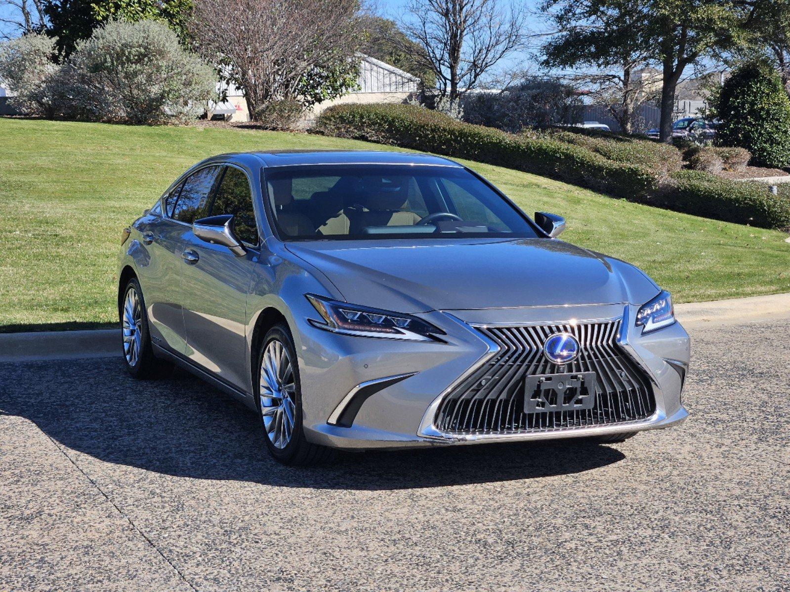 2021 Lexus ES 300h Vehicle Photo in FORT WORTH, TX 76132