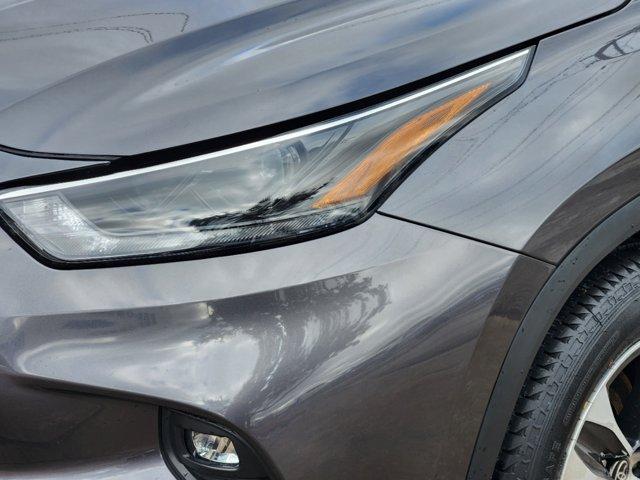 2023 Toyota Highlander Vehicle Photo in SUGAR LAND, TX 77478-0000