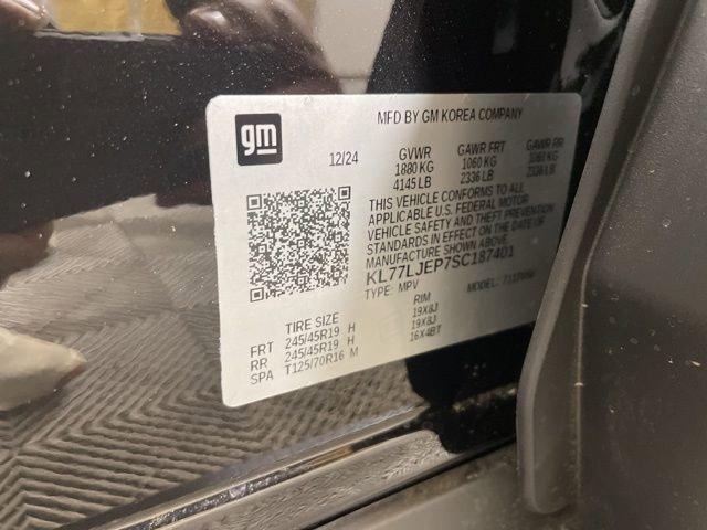 2025 Chevrolet Trax Vehicle Photo in PHOENIX, AZ 85014-3381