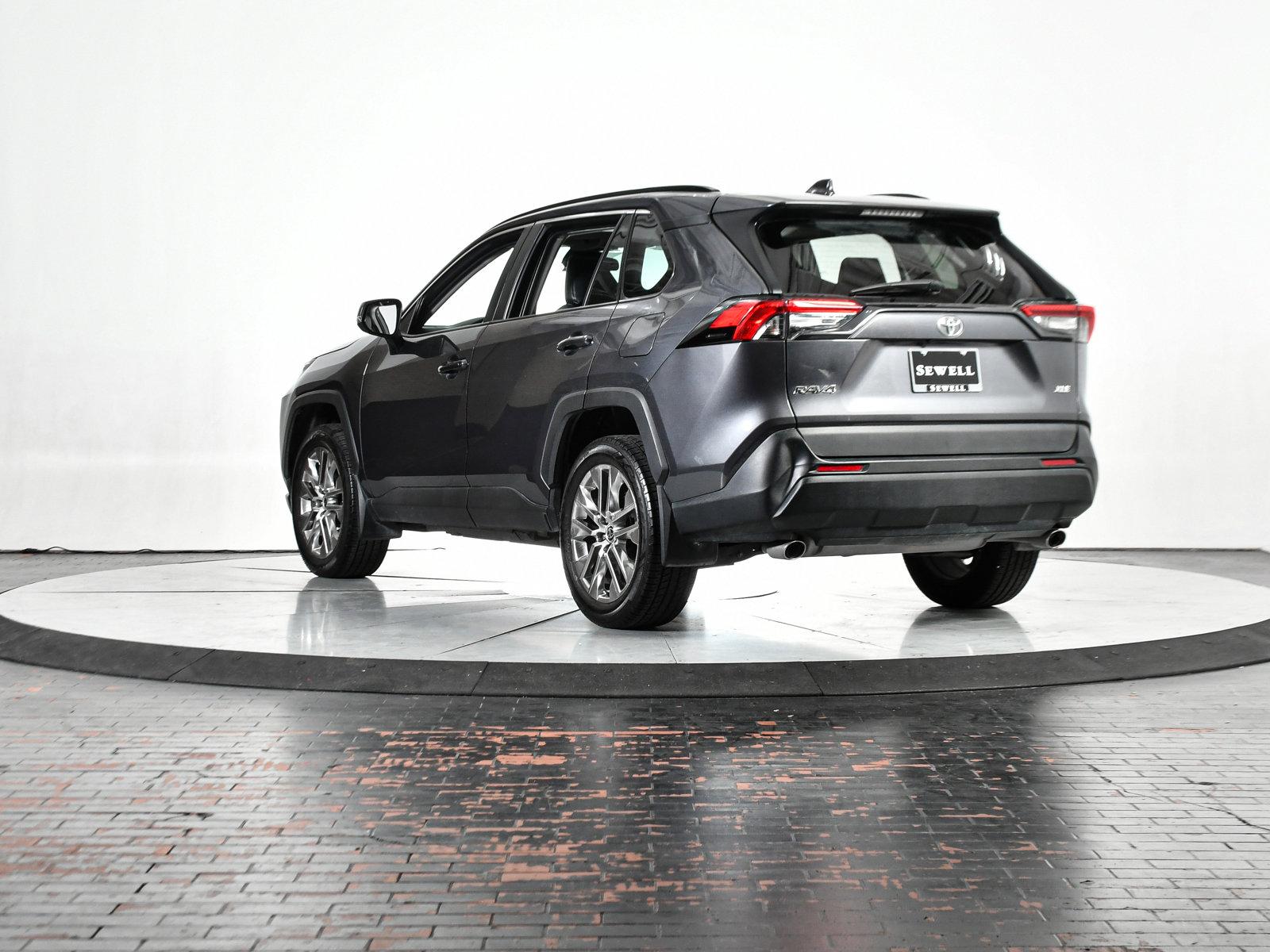 2021 Toyota RAV4 Vehicle Photo in DALLAS, TX 75235