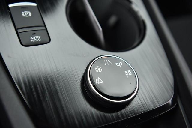 2025 Nissan Rogue Vehicle Photo in Ballwin, MO 63011