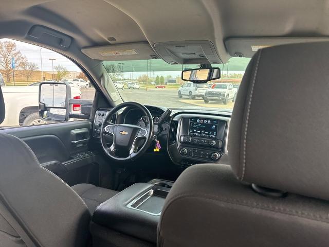 2018 Chevrolet Silverado 2500 HD Vehicle Photo in MANHATTAN, KS 66502-5036