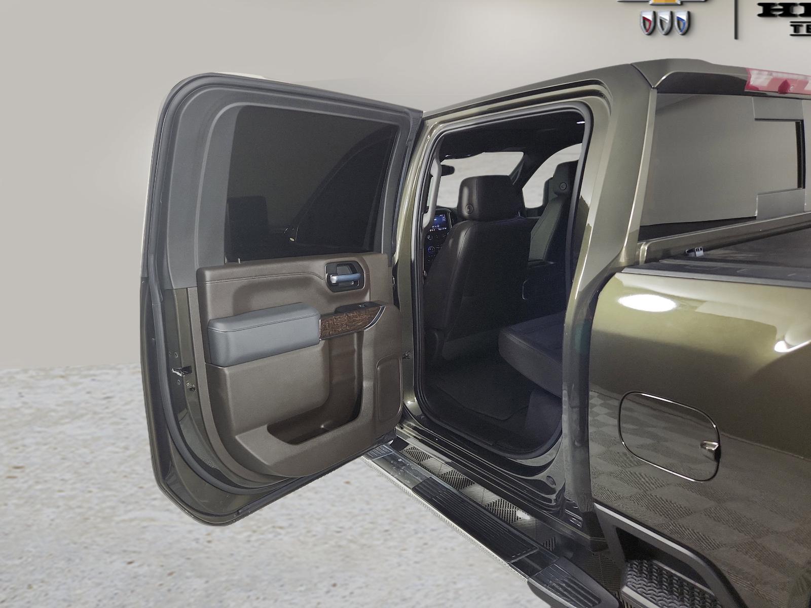 2022 GMC Sierra 2500 HD Vehicle Photo in GEORGETOWN, TX 78626-7508