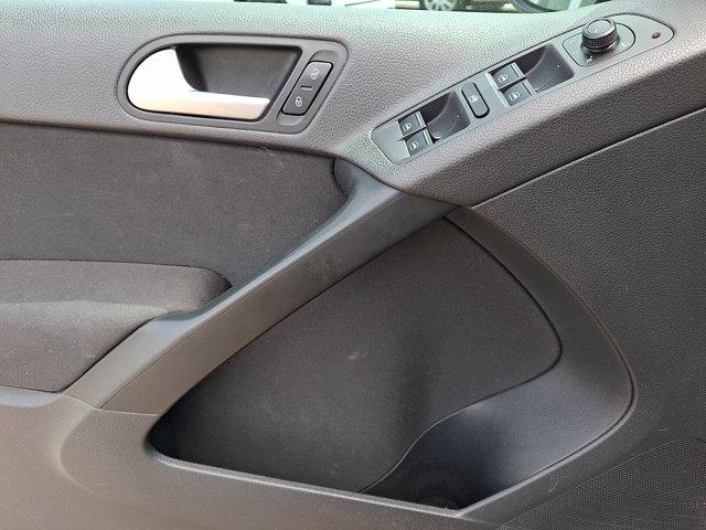 2017 Volkswagen Tiguan Vehicle Photo in Philadelphia, PA 19116
