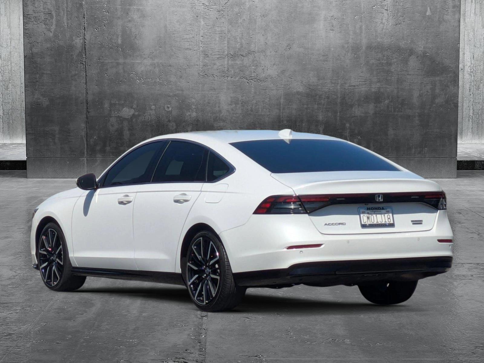 2023 Honda Accord Hybrid Vehicle Photo in Valencia, CA 91355-1794