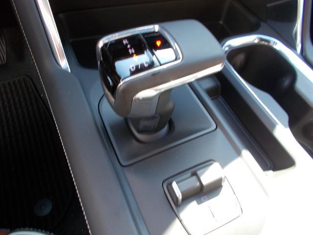 2025 GMC Sierra 1500 Vehicle Photo in LOWELL, MA 01852-4336