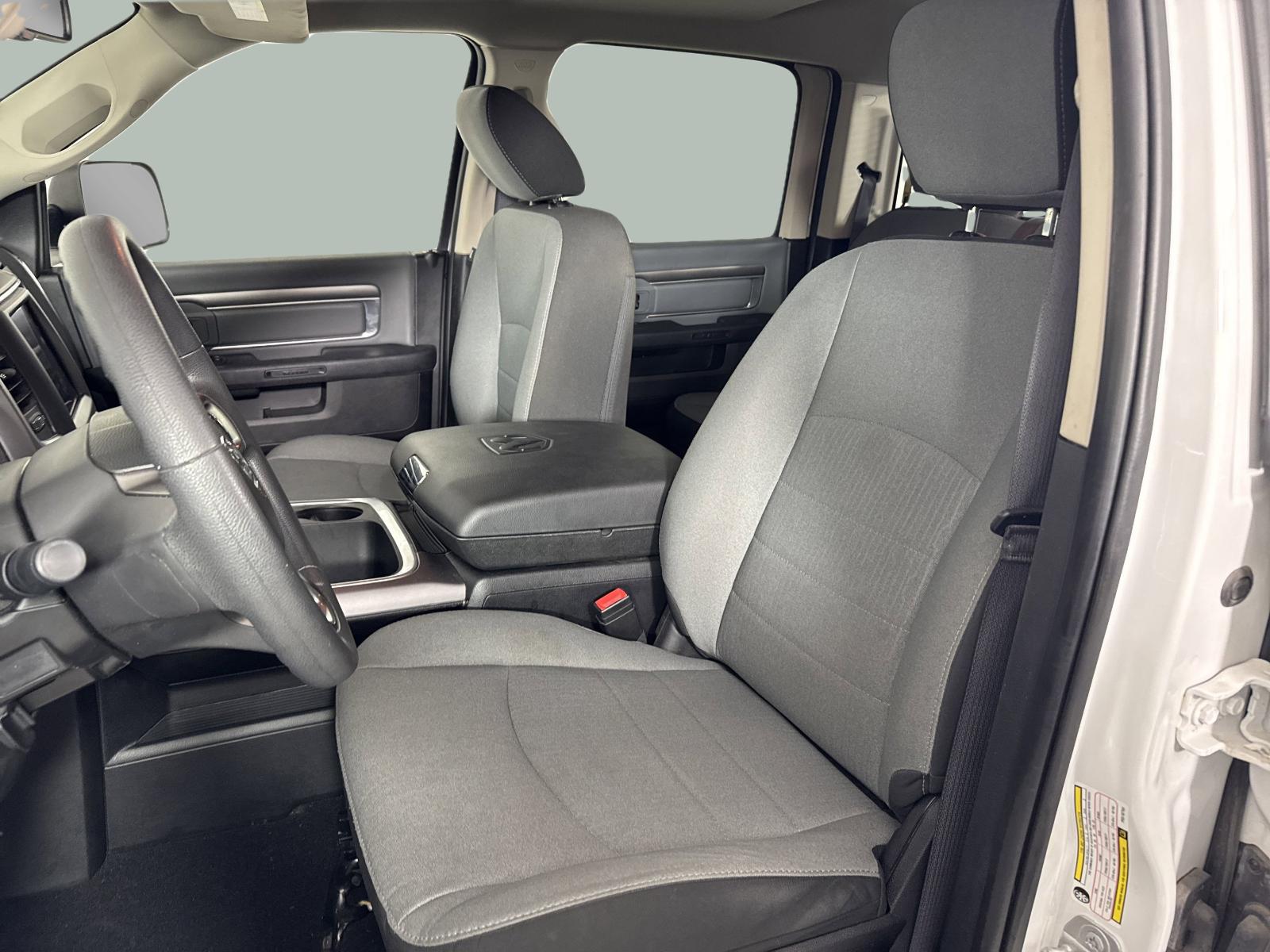 2023 Ram 1500 Classic Vehicle Photo in GEORGETOWN, TX 78626-7508