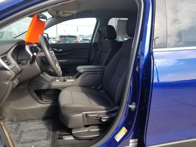 2023 GMC Acadia Vehicle Photo in ELYRIA, OH 44035-6349