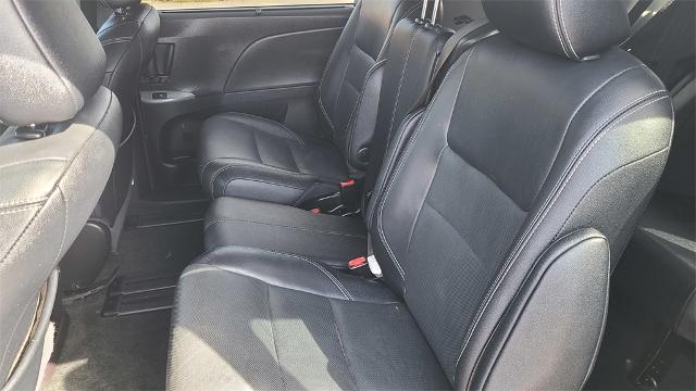 2017 Toyota Sienna Vehicle Photo in FLAGSTAFF, AZ 86001-6214