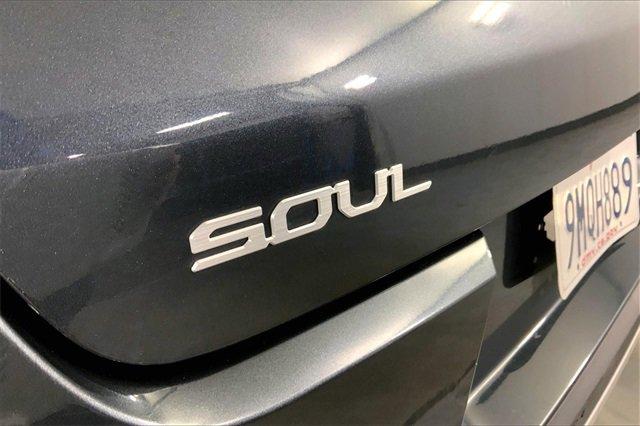 2024 Kia Soul Vehicle Photo in KANSAS CITY, MO 64114-4502