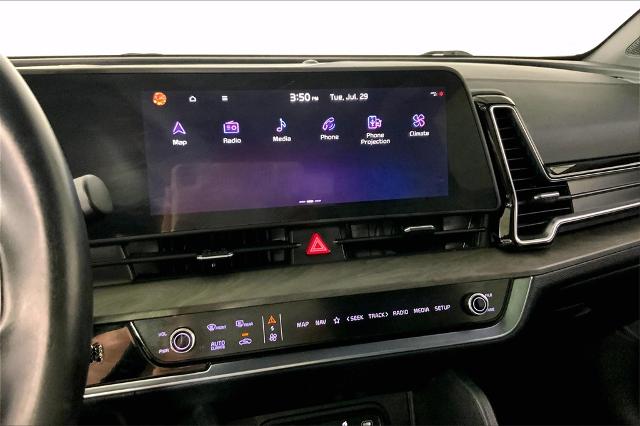 2023 Kia Sportage Vehicle Photo in Lees Summit, MO 64086