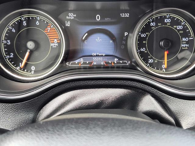 2019 Jeep Cherokee Vehicle Photo in DENTON, TX 76210-9321