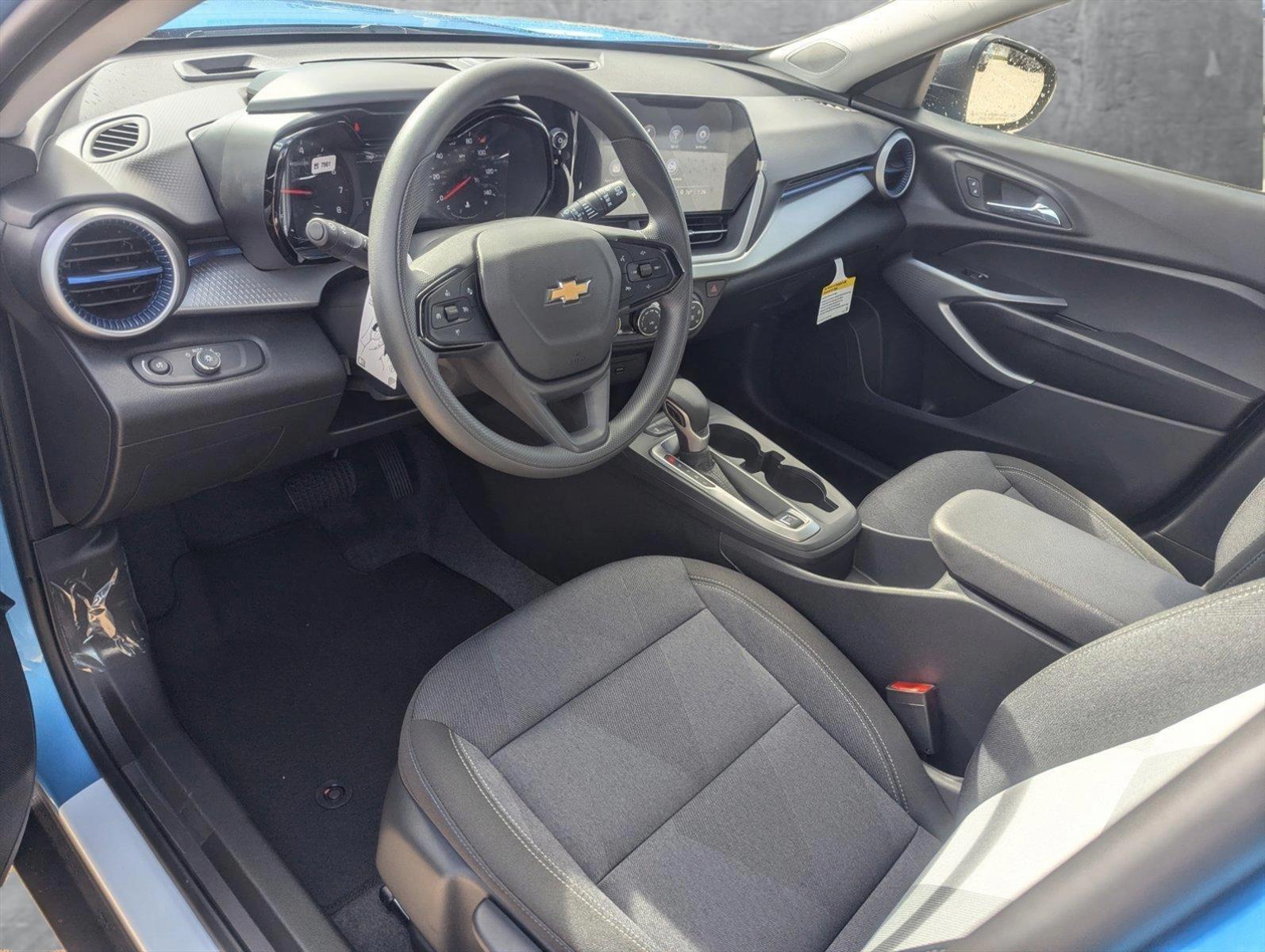 2025 Chevrolet Trax Vehicle Photo in CORPUS CHRISTI, TX 78412-4902