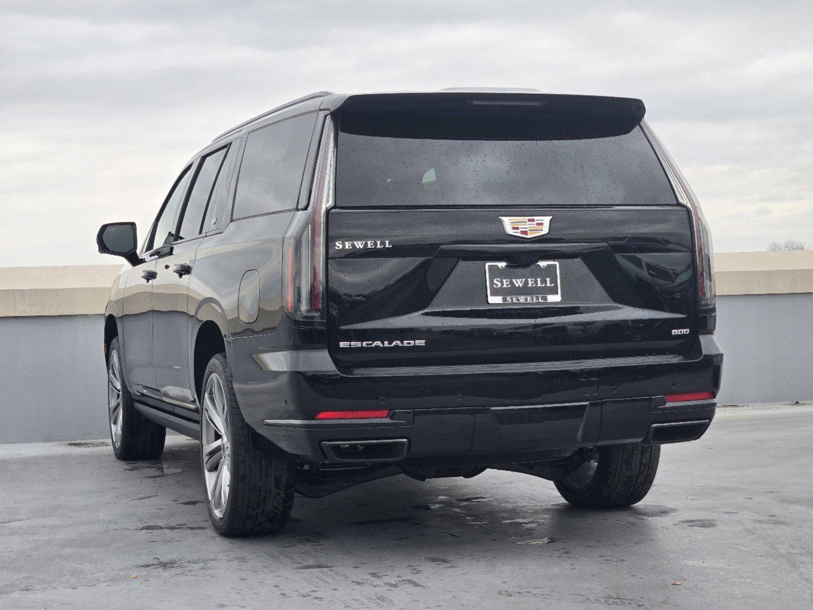 2025 Cadillac Escalade ESV Vehicle Photo in DALLAS, TX 75209-3095