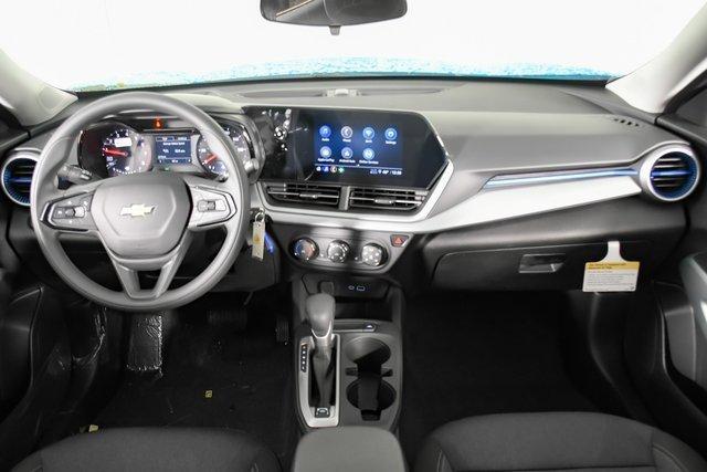 2025 Chevrolet Trax Vehicle Photo in PUYALLUP, WA 98371-4149