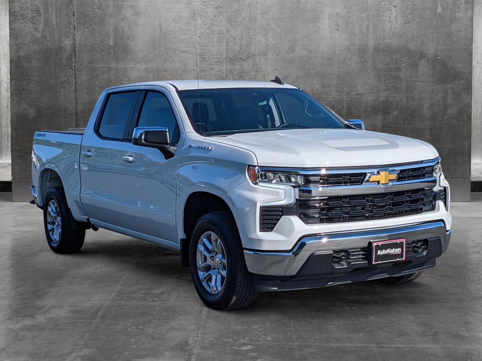 2024 Chevrolet Silverado 1500 Vehicle Photo in VALENCIA, CA 91355-1705