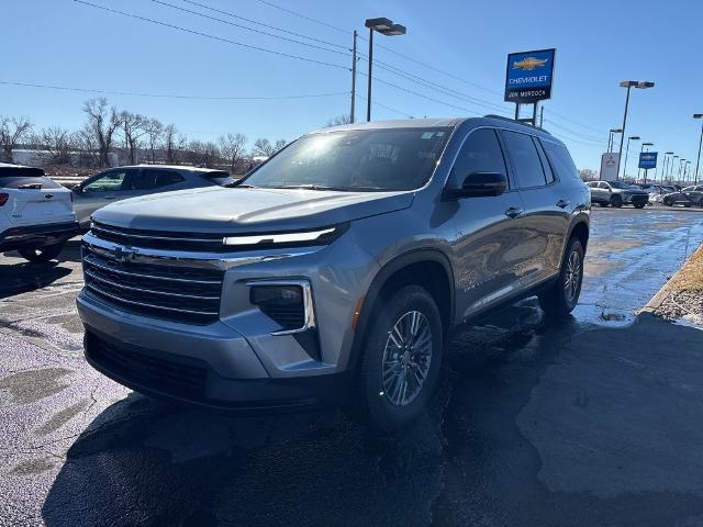 2025 Chevrolet Traverse Vehicle Photo in MANHATTAN, KS 66502-5036