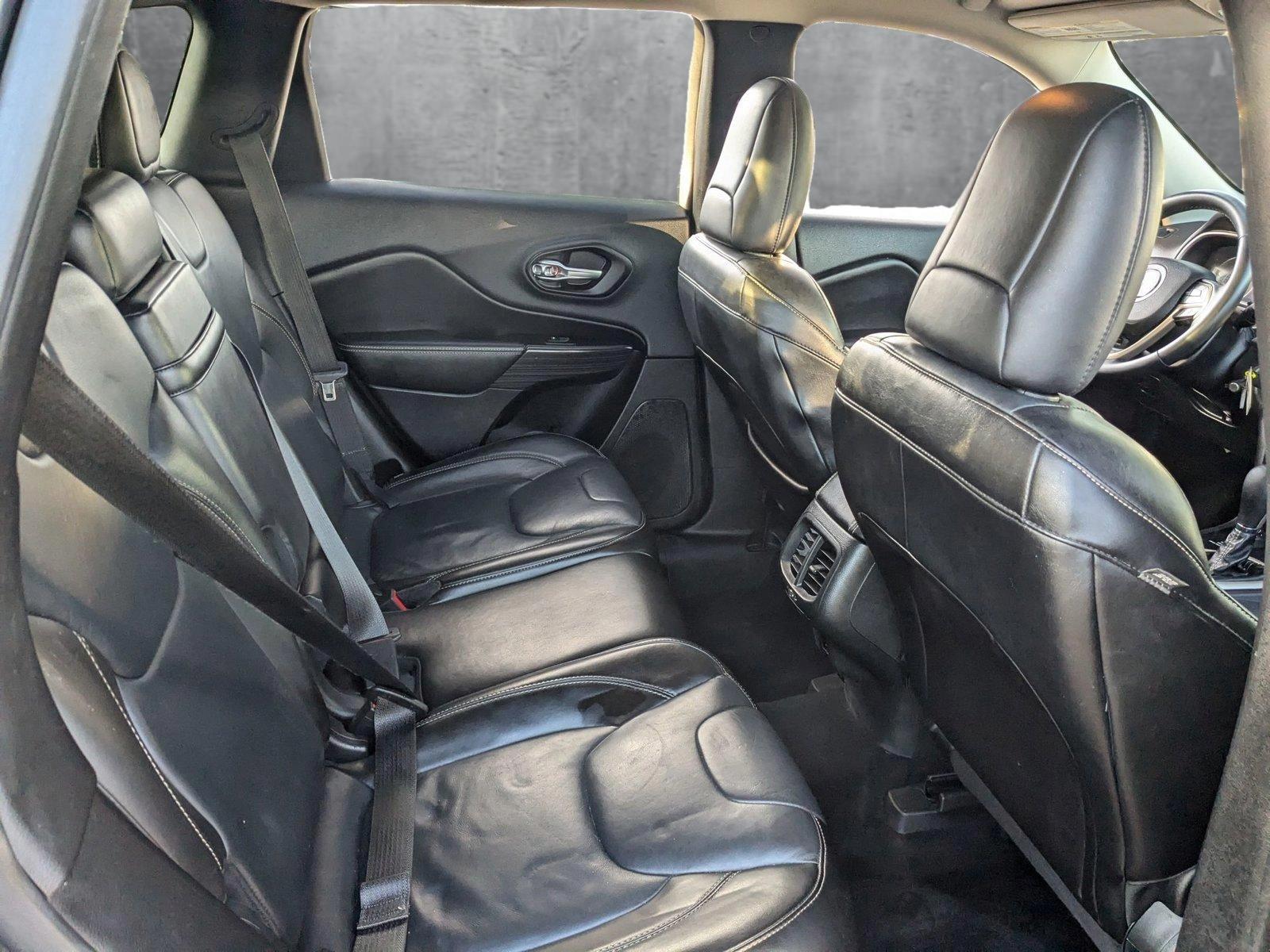 2015 Jeep Cherokee Vehicle Photo in Cockeysville, MD 21030-2508