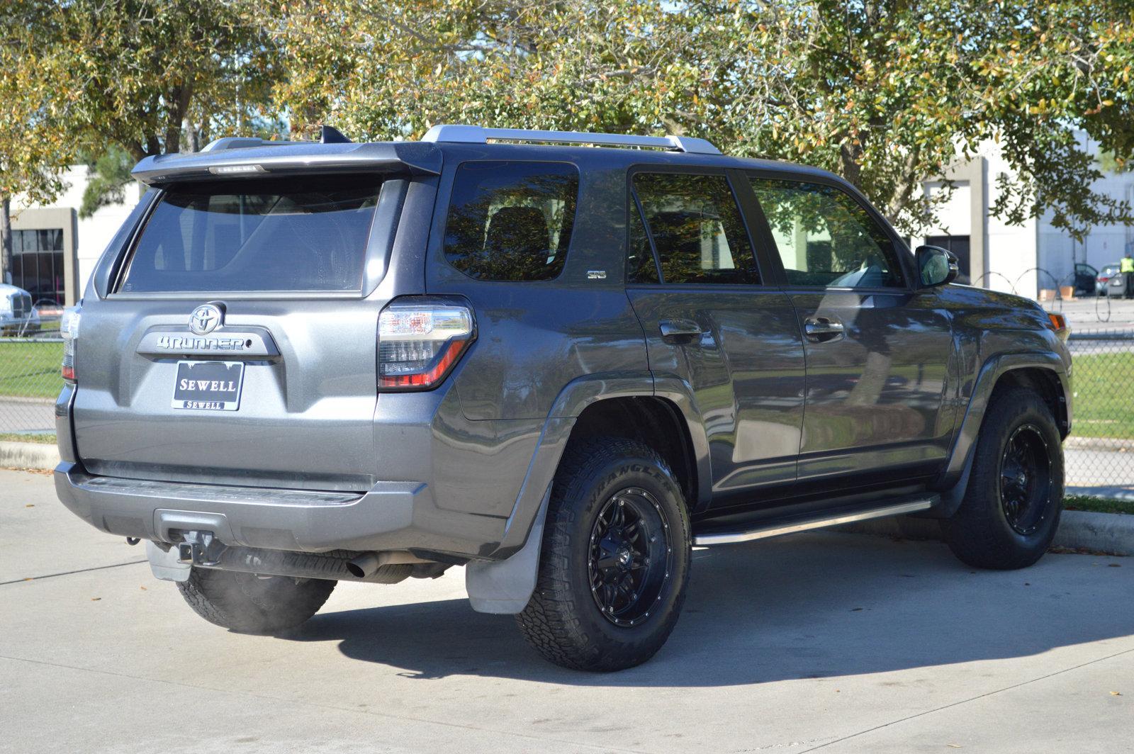 2016 Toyota 4Runner Vehicle Photo in Houston, TX 77090