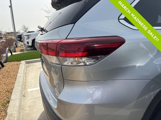 2019 Toyota Highlander Vehicle Photo in San Antonio, TX 78230