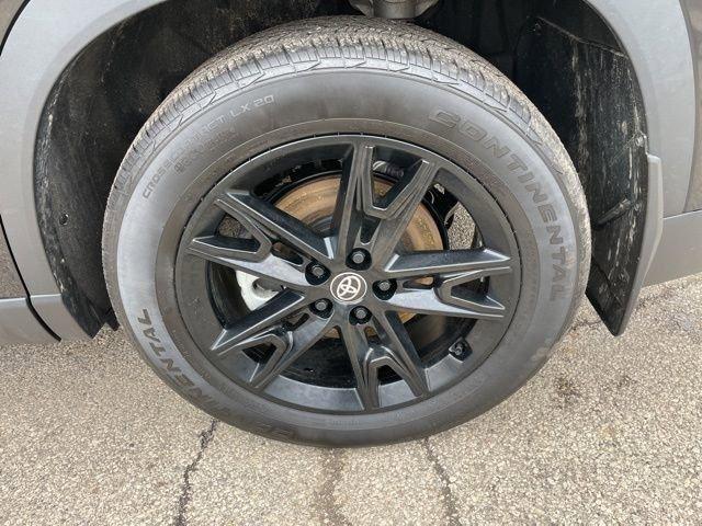 2024 Toyota Grand Highlander Vehicle Photo in MEDINA, OH 44256-9631