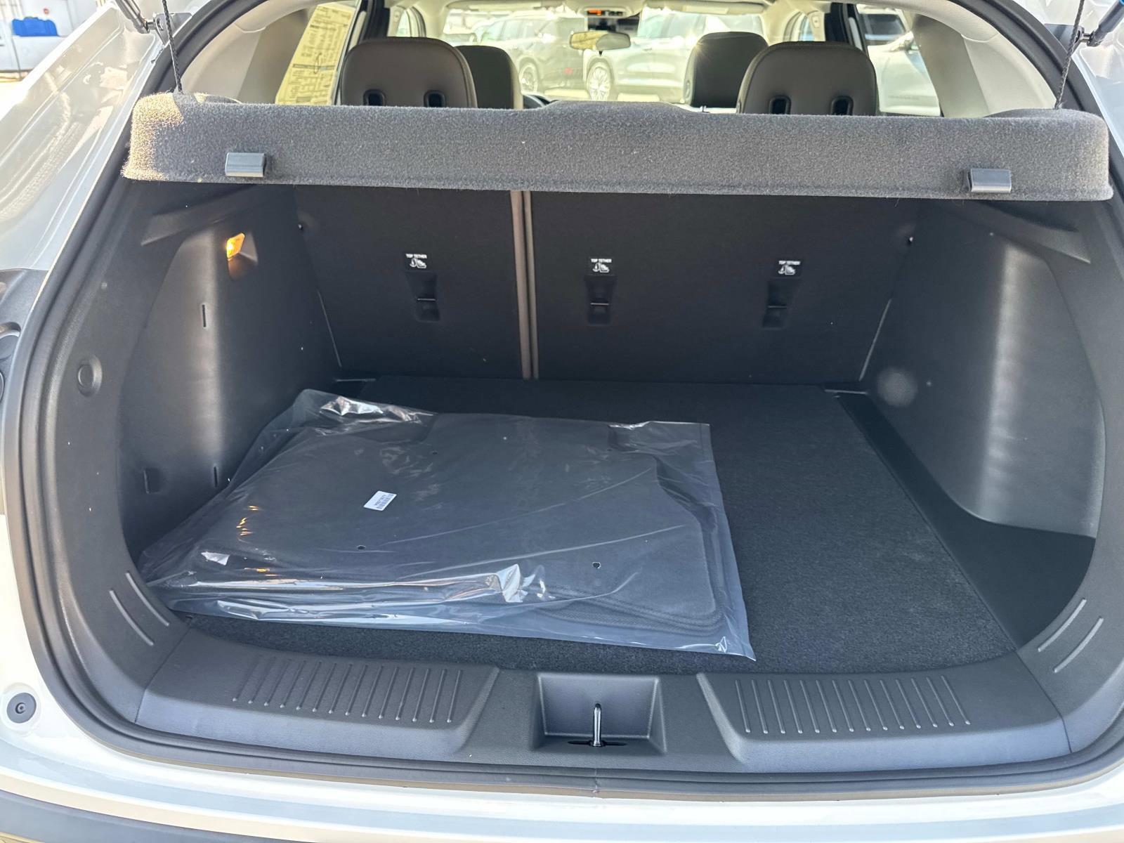 2025 Chevrolet Trax Vehicle Photo in LOS ANGELES, CA 90007-3794