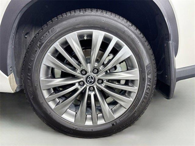 2021 Toyota Highlander Vehicle Photo in PUYALLUP, WA 98371-4149