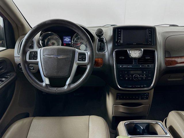 2012 Chrysler Town & Country Vehicle Photo in Doylsetown, PA 18901