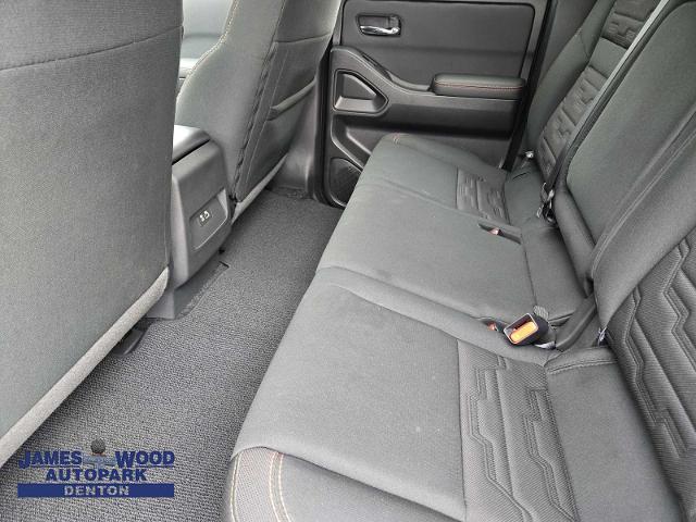 2024 Nissan Frontier Vehicle Photo in DENTON, TX 76210-9321