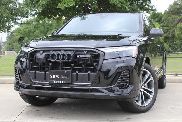 2025 Audi Q7 Vehicle Photo in HOUSTON, TX 77090